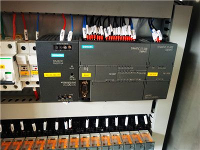 控制柜內(nèi)部布線