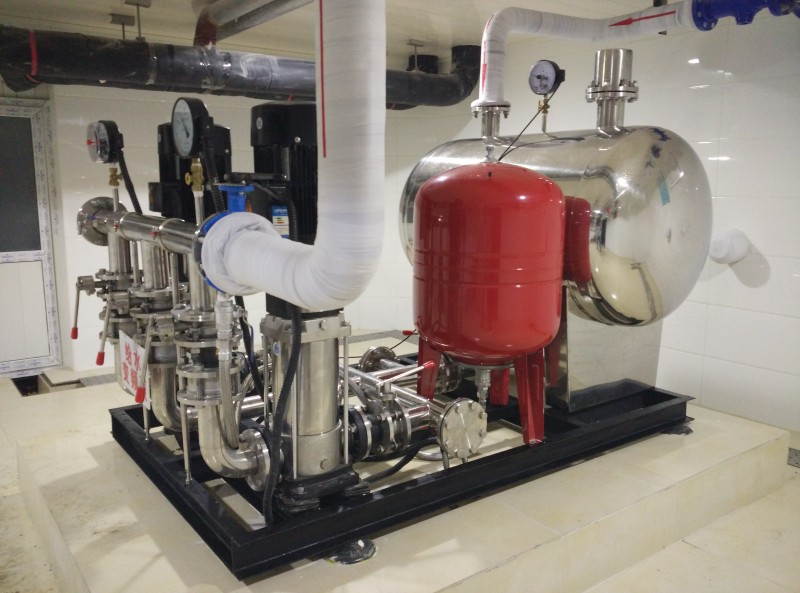 隔膜式穩(wěn)壓罐